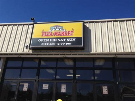 Find 3 listings related to Mckenzie Flea Market And Fur