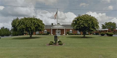 McLaurin Funeral Home & Pinecrest Me