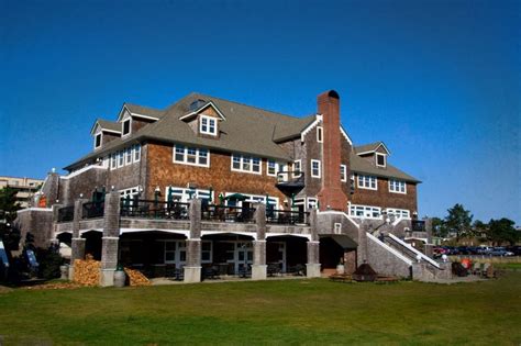 Mcmenamins gearhart. Gearhart Hotel is situated on the 18-hole Gearhart Golf Links —one of the oldest courses west of the Mississippi—and just across the dunes from the Pacific Ocean. Select a guestroom in the original building or one in the 2018 cedar-shingled Annex, with echoes of the original hotel. King- or queen-sized beds, private bathrooms and ... 