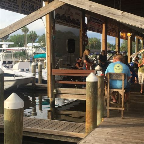 A stay at MacRae's of Homosassa will bring you the relaxation you've been looking for. Down to earth staff, comfortable accommodations, rental boats, bait shop, a tiki bar and entertainment on the weekends ..... what more could you possibly ask for..