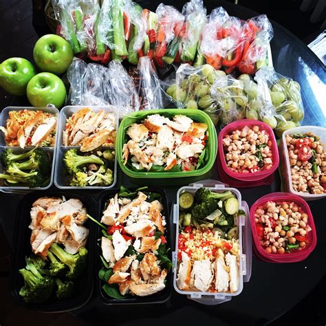 Meal prep sunday. Apr 2, 2020 · 12. Healthy sheet pan tilapia and veggies. Having leftover brown rice is key to making this a complete meal in 30 minutes. If you don’t have any, the roasted fish fillets and veggies go equally ... 
