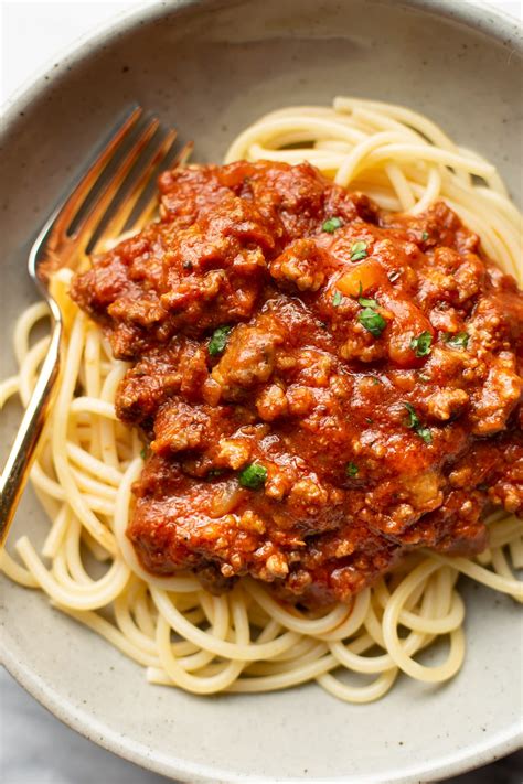 Meat pasta sauce. Pesto. beton studio/Shutterstock. Pesto is one of the rare pasta sauces that doesn't call for tomatoes or meat, and it doesn't need to be cooked either. In fact, Paesana brand pasta sauces state ... 