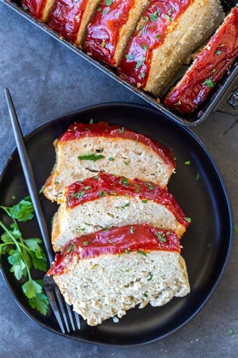 Meatloaf Recipe with Oatmeal (So Juicy) - Momsdish