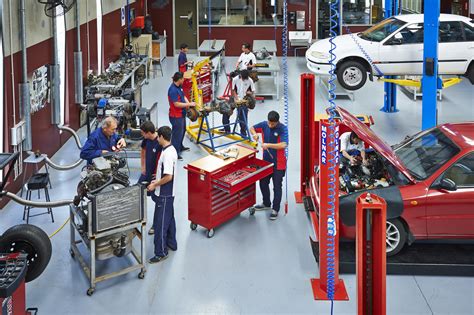 Mechanic trade schools. The objective of the Automotive Service Technology program is to provide quality educational training designed to meet the current and future needs of the automotive service industry. ... open-exit basis. Students may enter the program anytime during the school year. Entrance is dependent upon space availability. Call (305) 557-1100 for … 