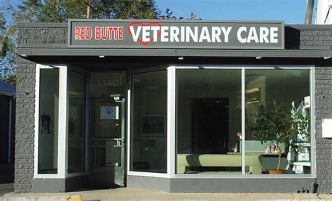 Med vet salt lake city. During your pet’s consultation, our cardiology team will review your pet’s medical records from your family veterinarian and discuss your pet’s lifestyle, diet, and health history with you. The team will perform a physical exam with added emphasis on the heart and lungs. Based on the findings, the team may conduct advanced testing, such ... 