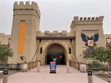 Medievaltimesaz - Experience Overview The top knights of our kingdom will battle with brawn and steel to determine one victor to protect the throne.