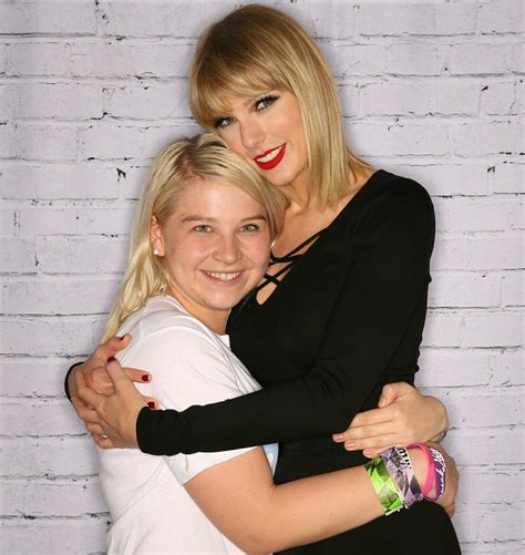 Meet taylor swift. Jason Kelce helped make a little girls’ dreams of meeting Taylor Swift come true. In a viral moment at the Buffalo Bills versus Kansas City Chiefs game on Sunday, January 21, an eight-year-old ... 