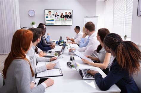 Meeting conference call. Step 1: Schedule the Call. Provide date and time of the meeting to participants. Make sure to include an agenda with such items as: review budgets, go over numbers, compare past reports. Pro Tip. Make sure you consider participants in different time zones. Fun Facts. 
