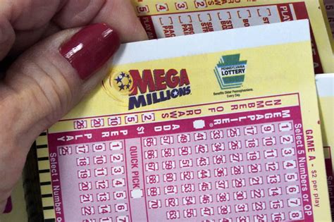 Mega Millions jackpot is the 8th largest in the US at $820 million