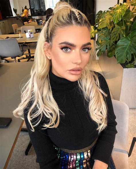 Megan Barton  Hanson Onlyfans Leak