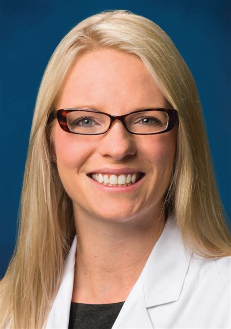 Dr. Megan Manthe is an orthopedist in Oza