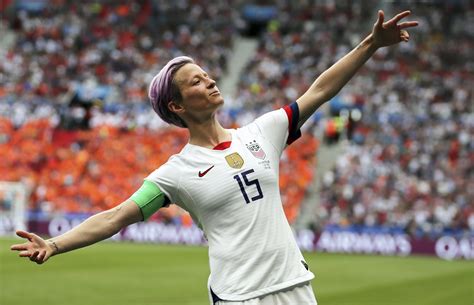 Megan Anna Rapinoe (born 5 July 1985) is an American professional football player who plays as a winger and governs the OL of the National Women’s Soccer League (NWSL) as well as the United States national team. leads the captaincy. , Winner of the Ballon d’Or Feminine and named FIFA Women’s Player of the Year in 2019, Rapinoe won gold with the national team at the 2012 London Summer ....