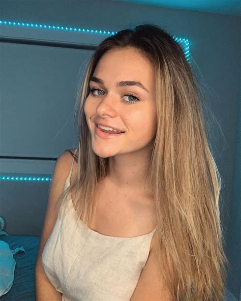 Dec 28, 2021 · Megnutt (real name Megan Guthrie; born February 14, 2002; age 20 years) is a well-known TikTok celebrity, model, social media influencer, and entrepreneur based in Miami, Florida. TikTok videos by her have made her a household name. In 2021, she will have over 9 million followers on her official TikTok account. Millions of people follow
