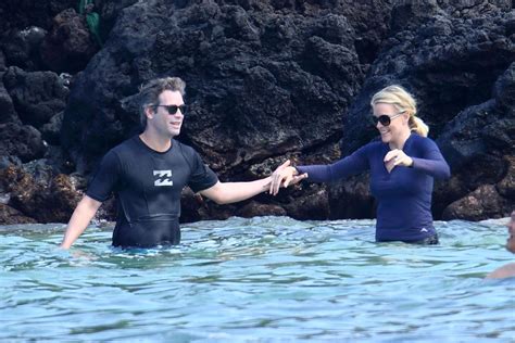 Megyn kelly bikini. Jul 28, 2016 · But nobody was expecting to see Megyn Kelly. A midnight cameo on Wednesday by Ms. Kelly, the star Fox News anchor at the center of a harassment scandal roiling her network, caught even the most ... 