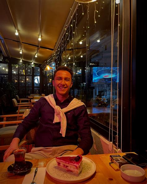 Mehmet Kilinc Cook&Chef müslüm Gürses hani ölmüştü ben.