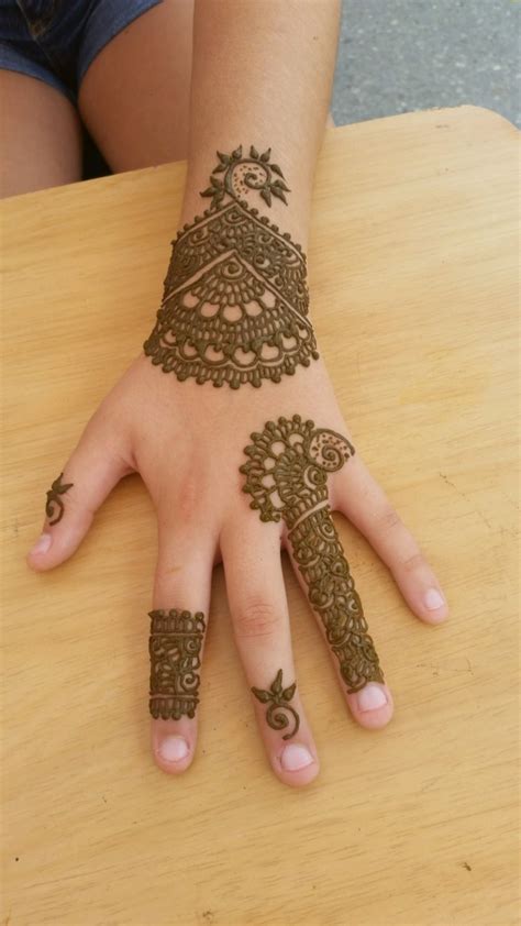Download Mehndi Designs Traditional Henna Body Art By Marty Noble