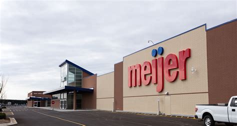 The total number of Meijer stores currently operational near Owensboro, Kentucky is 4. This page will give you the listing of all Meijer branches nearby. Meijer Heartland Crossing Boulevard, Owensboro, KY . 