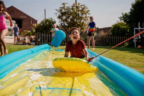 Meilleur TOBOGGAN GONFLABLE pour PISCINE : Avis, Comparatif …