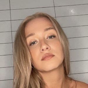 🍌 [SEX VIDEO] Mekennahpremium Onlyfans Leaked