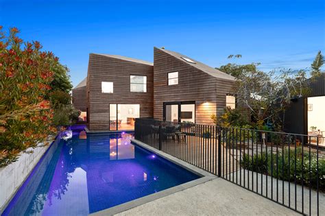 Melbourne real estate. Melbourne Auction Results. Latest. Last update: 20th April, 2024. The results provided on this page are preliminary and current at the time of publication. 68%. Clearance rate 65% this time last ... 