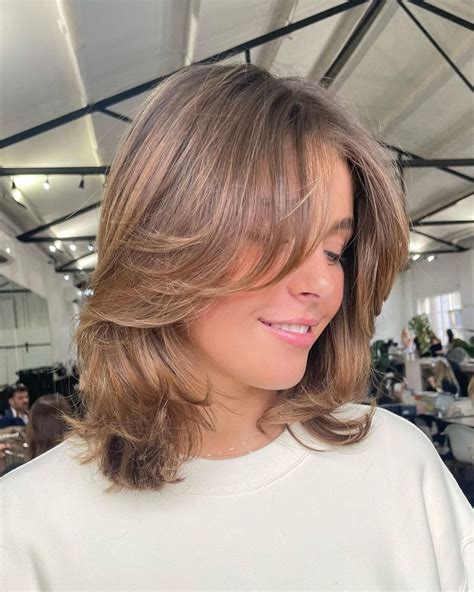 Melena je.  Va&scaron;a će stolica vjerojatno također imati ljepljivu teksturu, s...