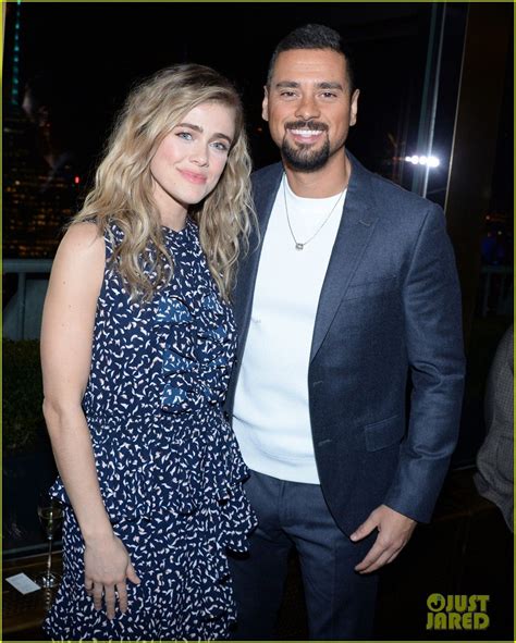 Also, her Instagram suggests that Roxburgh has not been seen with any other male. So it is unclear if they are dating other people at the time of writing. As of February 2024, Glamour Buff can confirm that the fan-favorite couple is no longer together. Melissa Roxburgh was dating Andrew Jenkins before J.R. Ramirez