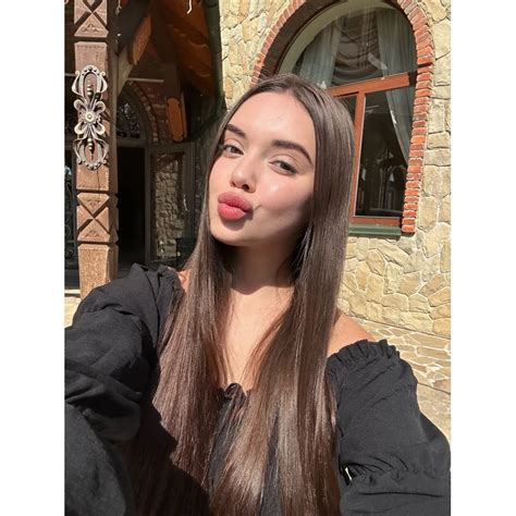 Melittlenika Onlyfans Leak