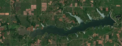 Melvern lake water temperature. Here, we present a database of 25-year (1985–2009) lake surface water temperatures from 291 lakes around the world, collected by either in situ, satellites, or both, and some of the main ... 