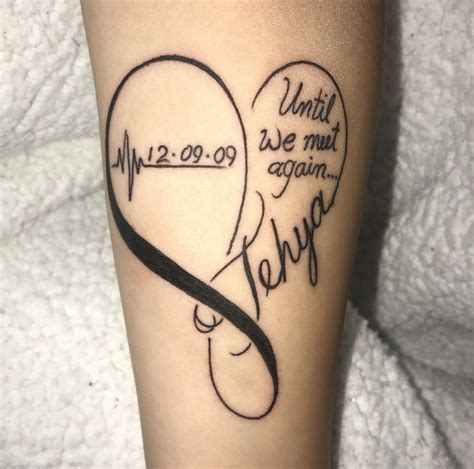01 Memorial Tattoo Ideas: Single-Needle Angel Wings This single-needle, small in-memory tattoo features angel wings and a halo with a significant date. 02 Memorial Tattoo Ideas: Paw.... 
