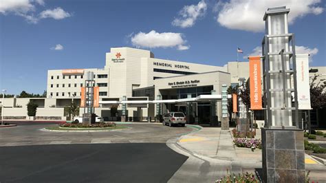 Memorial hospital bakersfield. Each eligible hospital is given a score and the 50 top-scoring hospitals are nationally ranked, the top 10% within the specialty are considered high performing, and the rest are unrated. 