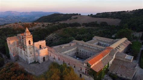 Memorie antiche del monastero di santa maria del bosco. - Einfluss von treu und glauben bei der vertragsabwicklung.