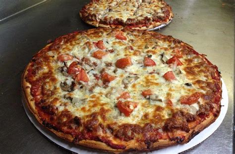 Memphis broadway pizza. Things To Know About Memphis broadway pizza. 