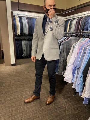 Men's wearhouse la mesa. Men's Wearhouse, SAN DIEGO. 15 likes · 398 were here. Step into the Men’s Wearhouse experience in SAN DIEGO, where style meets personality in every stitch and detail. For 50 years, Men's Wearhouse... 