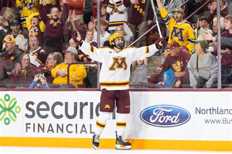 Men’s hockey: Jimmy Snuggerud scores 2 more goals as Gophers sweep St. Thomas
