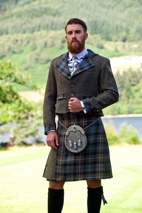 Men in kilts. Things To Know About Men in kilts. 