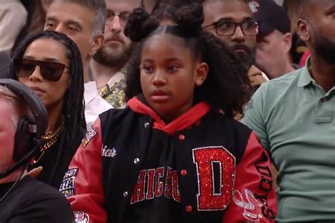 Menacée en ligne, la fille de DeMar DeRozan a quitté la salle de ...