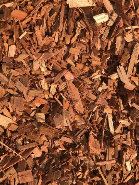 Cons of Redwood Mulch. You risk the mulch containing toxic substances by using redwood mulch, though this isn't common with every redwood mulch. The toxic substances are harmful to plants and even kill them. The redwood mulches that contain toxins are ones that were let to sit in large piles. The mulch that's underneath the pile doesn't .... 