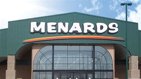 You will find Menards easily accessible right near the intersection of Springboro Pike and Lyons Road, in Miamisburg, Ohio. By car . Situated within a 1 minute trip from I-75, Kingsridge Drive, Lyons Ridge Drive and Exit 43 of I-75; a 3 minute drive from I-675, Miamisburg Centerville Road or State Route 725; and a 11 minute drive time from Yankee Trace Drive Roundabout or Yankee Street.. 