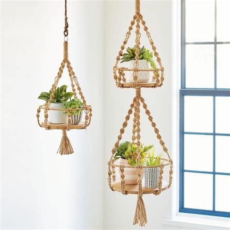 There are many types and plant hangers out 