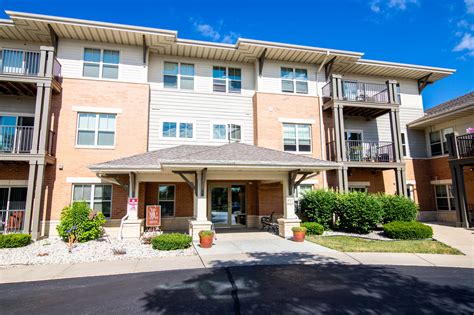 Menomonee falls apartments. See Apartment 3 for rent at N91W16303 Pershing Ave in Menomonee Falls, WI from $950 plus find other available Menomonee Falls apartments. Apartments.com has 3D tours, HD videos, reviews and more researched data than all other rental sites. 