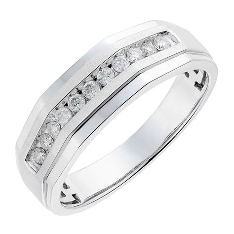 Mens Diamond Rings - Ernest Jones