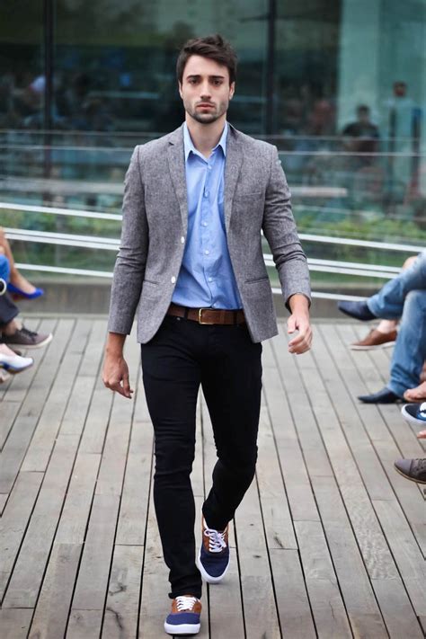 Mens corporate casual. Ready to clear up the confusion? Let’s dive in! A relaxed yet elegant approach to business casual. Exploring the business casual wear. Let’s get one thing … 