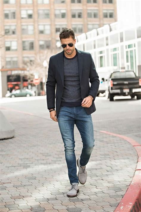 Mens dressing style. Jan 30, 2021 · Start with the palette – monochrome and dark. Mixing navy, black and midnight blues adds definition to the otherwise streamline, wintry outfit. As does, the changing up of fabrics: leather, wool ... 