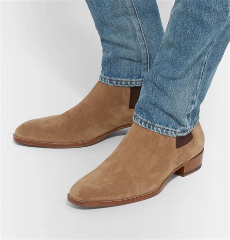 Mens suede chelsea boots. New Markdown. ECCO. $89.97 – $99.97. (Up to 52% off) $189.95. ( 3) Free shipping and returns on Common Projects Suede Chelsea Boot at Nordstrom.com. <p>A durable lug sole grounds this refined Chelsea boot impeccably crafted from velvety suede with double pull-tabs and signature foil stamping at the heel.</p>. 