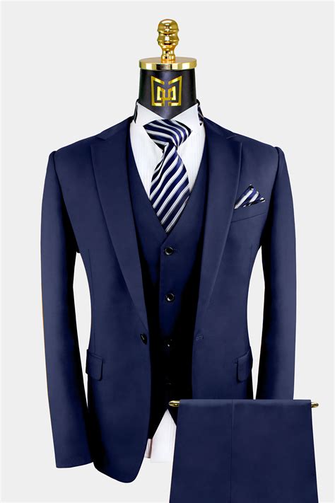 Mens suit colors. It’s for any daytime formal event that occurs before 6 pm or sunset. Morning dress includes: Morning coat in black or grey. Striped black or solid grey trousers. White, ecru, or light blue French cuff shirt. Waistcoat in buff, dove grey, of Robin’s egg blue. 