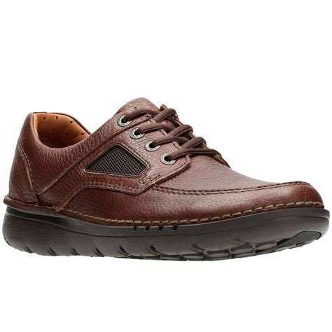 Mens wide casual shoes. Shop our vast selection of men's wide width shoes, boots & sneakers at Allen Edmonds! Handcrafted styles with E, EE & EEE widths. Free shipping on orders $100+ ... We have been creating timeless, custom-made men's dress shoes and casual shoes since 1922. Our shoes use only premium leathers and are handcrafted via a 212-step process. About … 