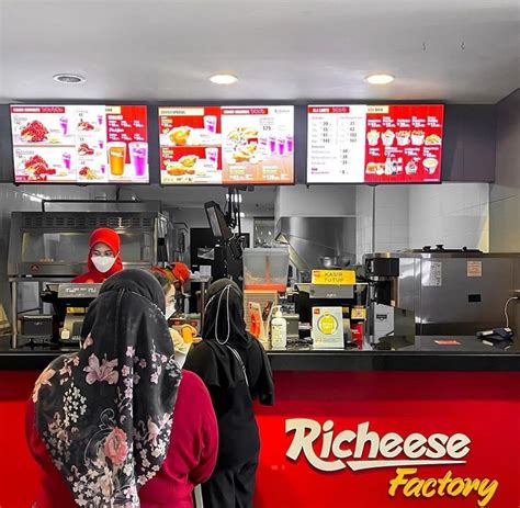 Menu Richeese Subang