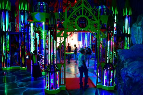 Meow Wolf is facing a lawsuit over not buying enough crackers