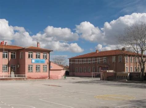 veodersti.rgarabwor.edu.pl. 