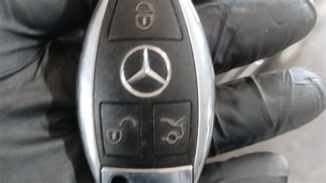 Jason Kim at Phil Smart Mercedes-Benz demonstrates how to replace the battery in a Mercedes-Benz key 2010 or newer. Please feel free to contact him with any .... 
